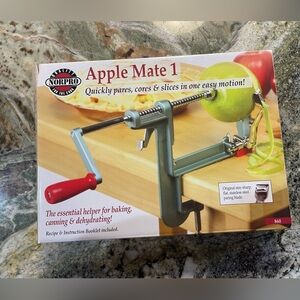 Norpro Apple Mate 1 apple parer, corer, and slicer - New In Box